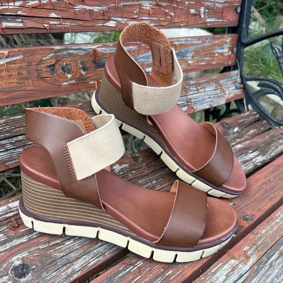 MIA women’s Adley wedge sandal in brown & tan Sz-7.5.  K - Picture 10 of 14